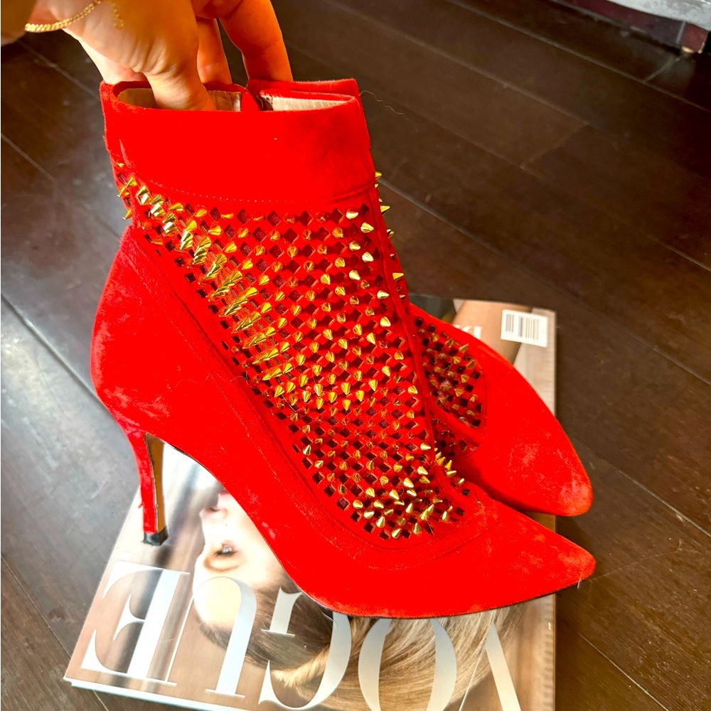 Red suede gold studded ankle boots. Pointy toe  3.5” heel, size 7.5, 38